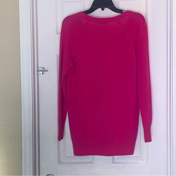 Equipment Femme 100% Cashmere Bright Berry Pink V-Neck Sweater Size Small - Picture 2 of 8